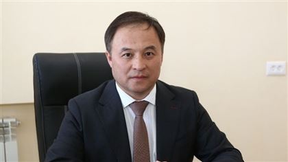 Аким Жезказгана прокомментировал поведение чиновника, который не смог ответить по-казахски