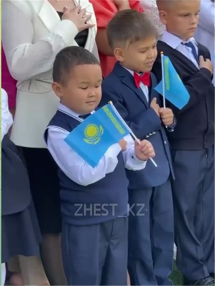 В Казахстане нашли самого патриотичного первоклассника