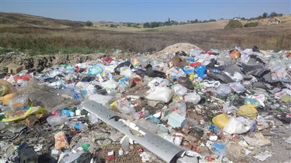 Заваленная мусором степь под Алматы может вспыхнуть, как Костанайская область 