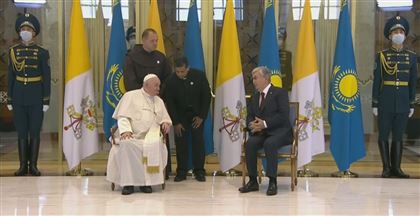 Касым-Жомарт Токаев встретил Папу Римского Франциска