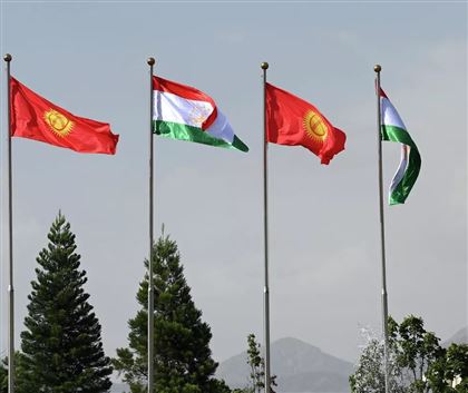 Главы ГКНБ Кыргызстана и Таджикистана подписали протокол