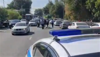 В Алматы погиб человек в столкновении двух мотоциклов