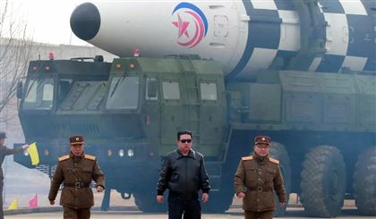 Северная Корея за неделю запустила четыре ракеты