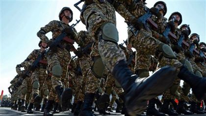 В Кыргызстане хотят увеличить срок службы в армии