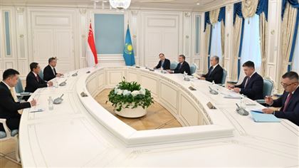Президент Казахстана принял делегацию из Сингапура