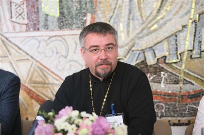 Можно ли совершать богослужения на казахском языке — православный священник