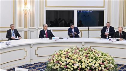 Заседание Высшего Евразийского экономического совета в узком составе началось в Бишкеке