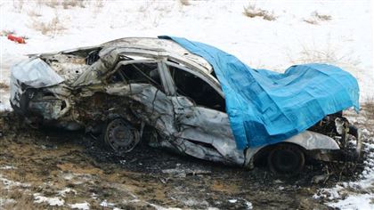 Автомобиль загорелся после ДТП на трассе в Алматинской области