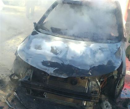 В Павлодаре возле набережной сгорел автомобиль