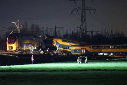 Поезд сошел с рельсов в Нидерландах под Гаагой, погиб один человек