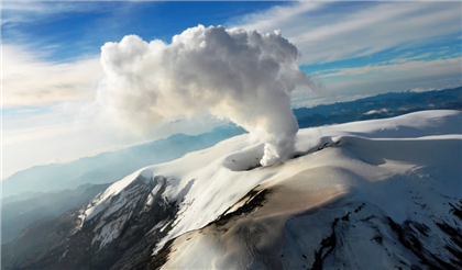 В Колумбии может начать извергаться самый опасный вулкан в мире