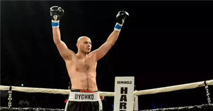 Казахстанский супертяж-нокаутер вырубил соперника и завоевал титул от WBA