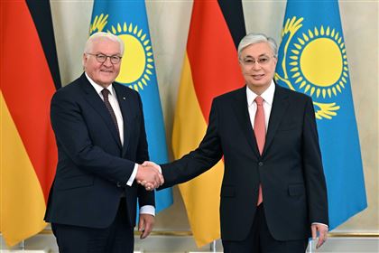 Президенты Казахстана и Германии провели переговоры в расширенном формате