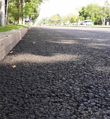 При ремонте дорог в Алматы стали использоваться передовые материалы