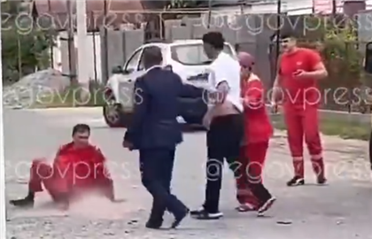 Мужчина избил медика, выпил пива и сел за руль с разрешения полицейского в Туркестанской области - видео