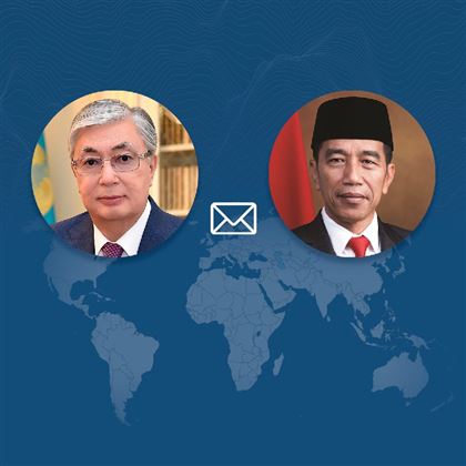 Глава государства поздравил президента Индонезии с Днем независимости 