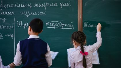Учителя должны понимать, почему русскоязычных детей отдают в казахские школы — эксперт