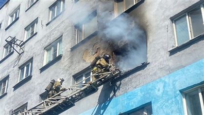 34 человека эвакуировали при пожаре в жилом доме в Усть-Каменогорске