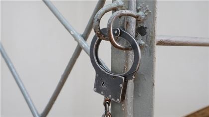 Житель Павлодара украл соседский гараж и продал все содержимое 