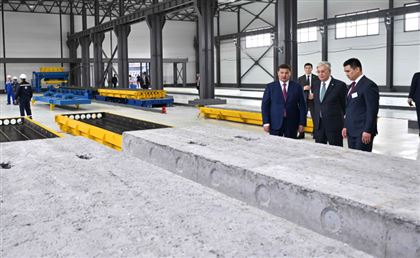 Глава государства посетил завод железобетонных изделий в Кызылординской области
