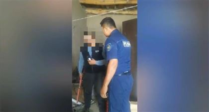 Полицейского избил чайником житель Туркестанской области 