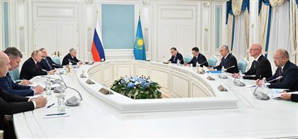 Президенты Казахстана и России провели переговоры в узком составе