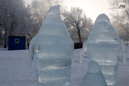 Дети сломали заготовки для ледового городка в Павлодарской области
