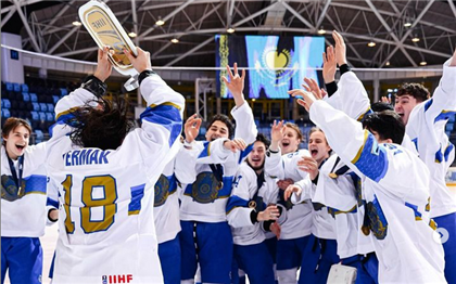 Впервые сразу три хоккейные сборные Казахстана сыграют в элитном дивизионе ЧМ 