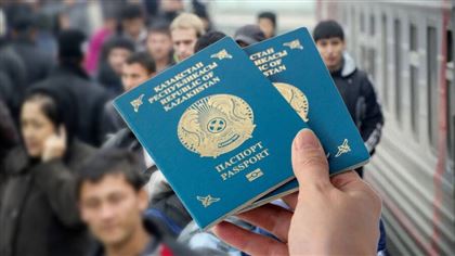 "Казахстан — пример для России": эксперт рассказал, как вернуть уехавших русских