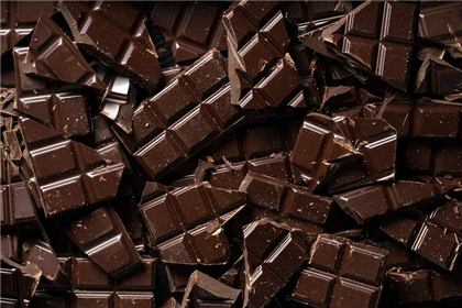 В Шымкенте изъяли крупную партию контрафактного шоколада известных фирм