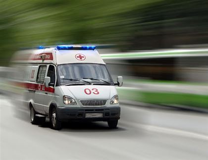 Карета скорой помощи застряла на трассе в Туркестанской области 