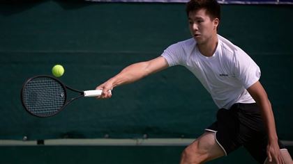 Казахстанский теннисист вылетел с турнира в США