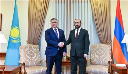Глава МИД РК с рабочим визитом посетил Армению