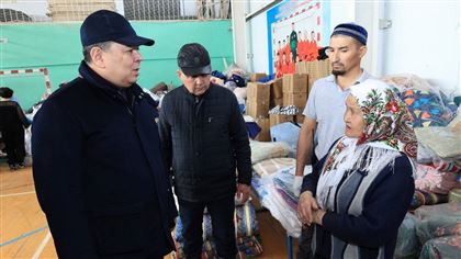 Канат Бозумбаев встретился с пострадавшими от наводнения в Костанайской области