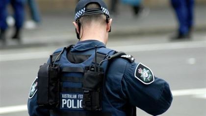 16-летний подросток нанес ножевое ранение мужчине в Австралии: полиция застрелила парня