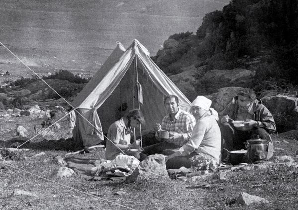 Лагерь в Джунгарском Алатау, 1983 год. З. К. Брушко, С. П. Нарбаева