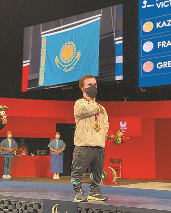 Чемпионом Олимпиады стал Давид Дегтярев в пара-пауэрлифтинге, а вся сборная завоевала 5 медалей (1 золото, 3 серебра, 1 бронза)