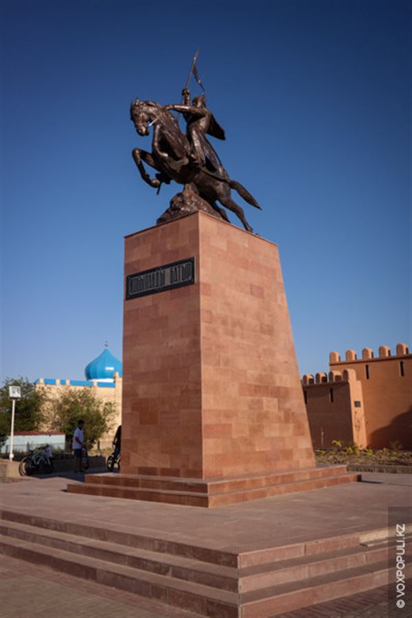 Памятник Кобланды батыру