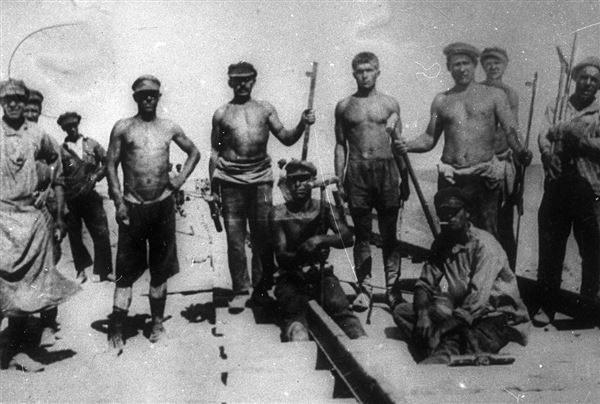 Рабочие-строители Турксиба, 1928 г.