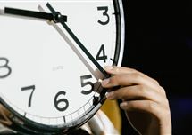 Потеряли сутки из-за перевода времени: в каких странах меняли часовые пояса