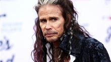 Солиста Aerosmith обвинили в сексуальном насилии над несовершеннолетней