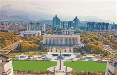 "Превратить в огромный городской парк": как площадь Республики в Алматы очистить от негативной кармы