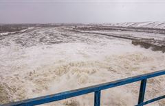 В Актюбинской области из водохранилища продолжают сбрасывать воду
