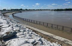 В Атырауской области продолжает расти уровень реки Урал