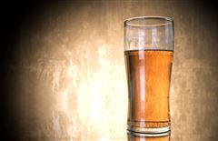 Акима сельского округа могут уволить за банку пива в Северном Казахстане