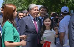 Токаев посетил в Алматы фестиваль, приуроченный ко Дню защиты детей