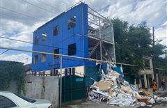 Трехэтажное здание сносят в Алматы