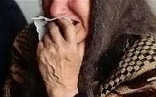 В Павлодаре избили и ограбили пенсионерку