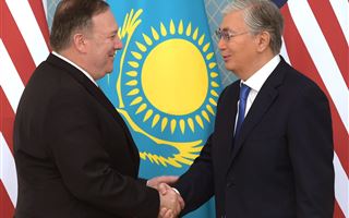 "Трезвый учет казахстанских реалий" - отечественные политологи о визите госсекретаря США в Казахстан