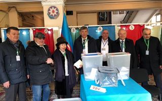 Депутаты сената наблюдали за ходом парламентских выборов в Азербайджане